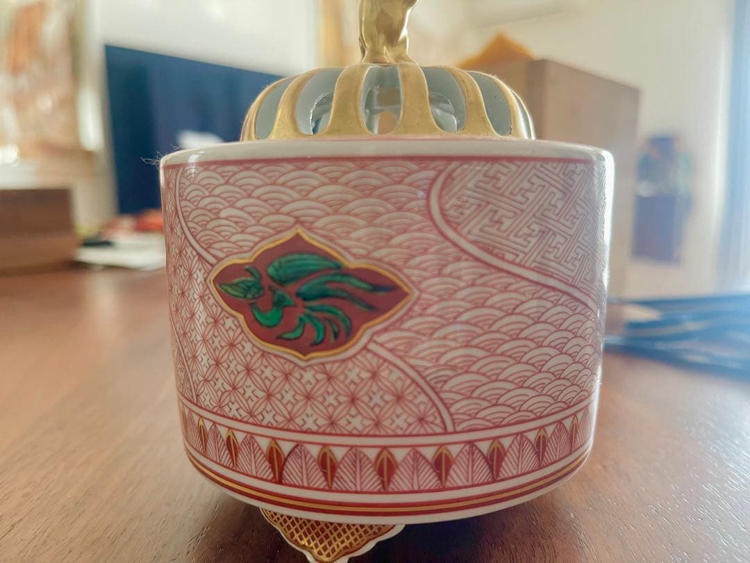 九谷焼　西野昭弘　昭月造　本金赤細書小紋　香炉　共箱