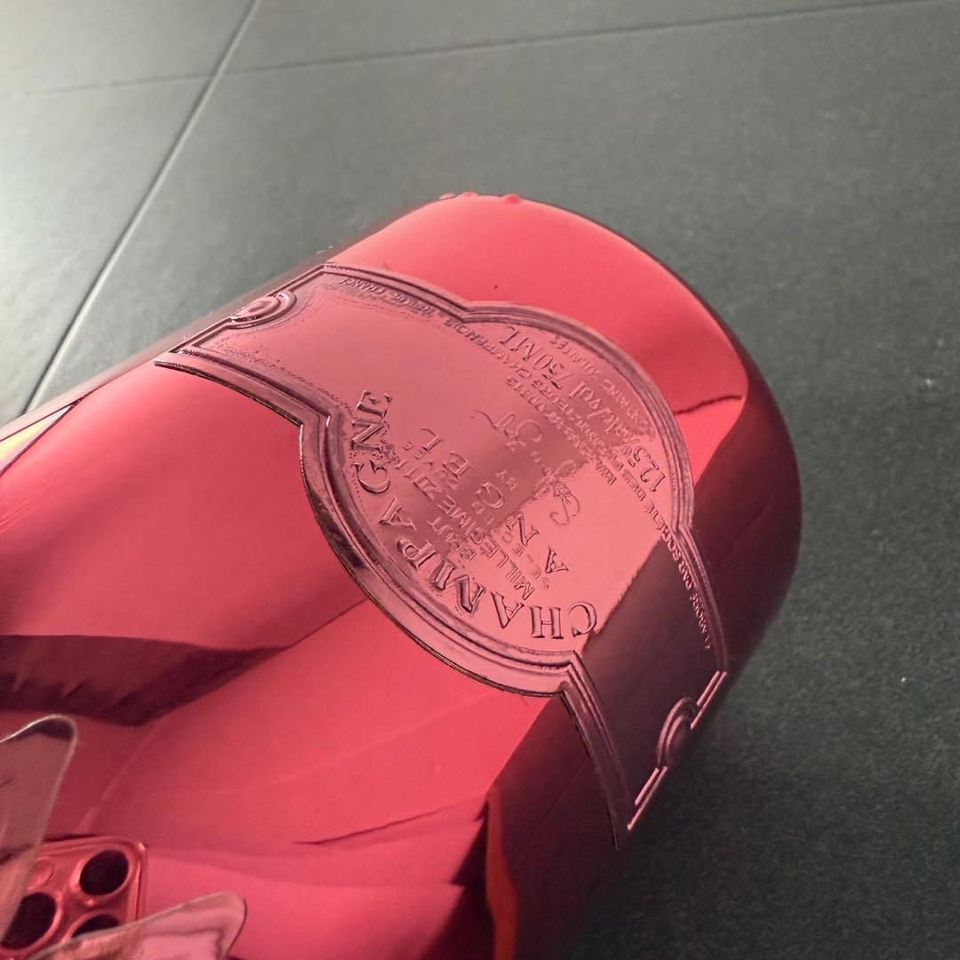 エンジェル　シャンパン　ヴィンテージ　2011年 レッド　ケース付き　255