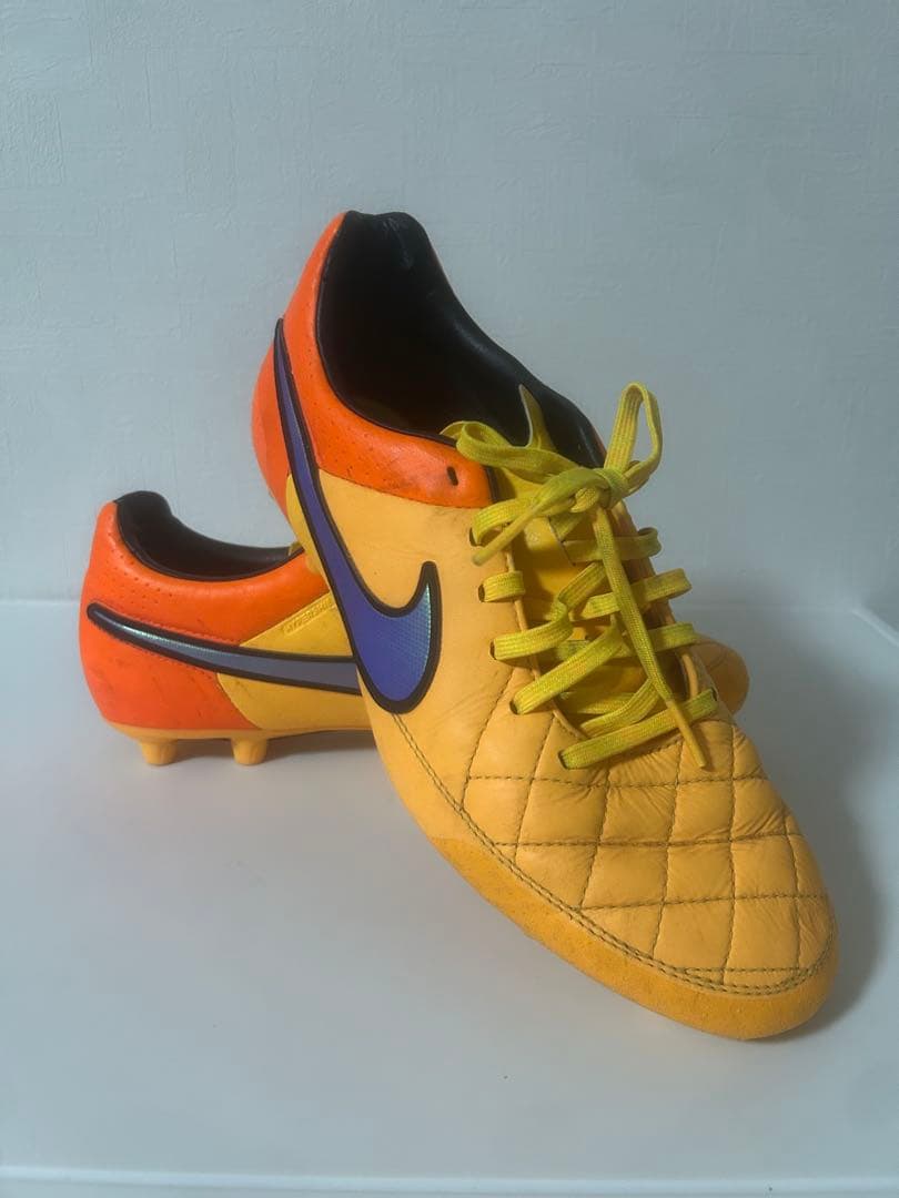 Nikeティエンポ5HG 26cm