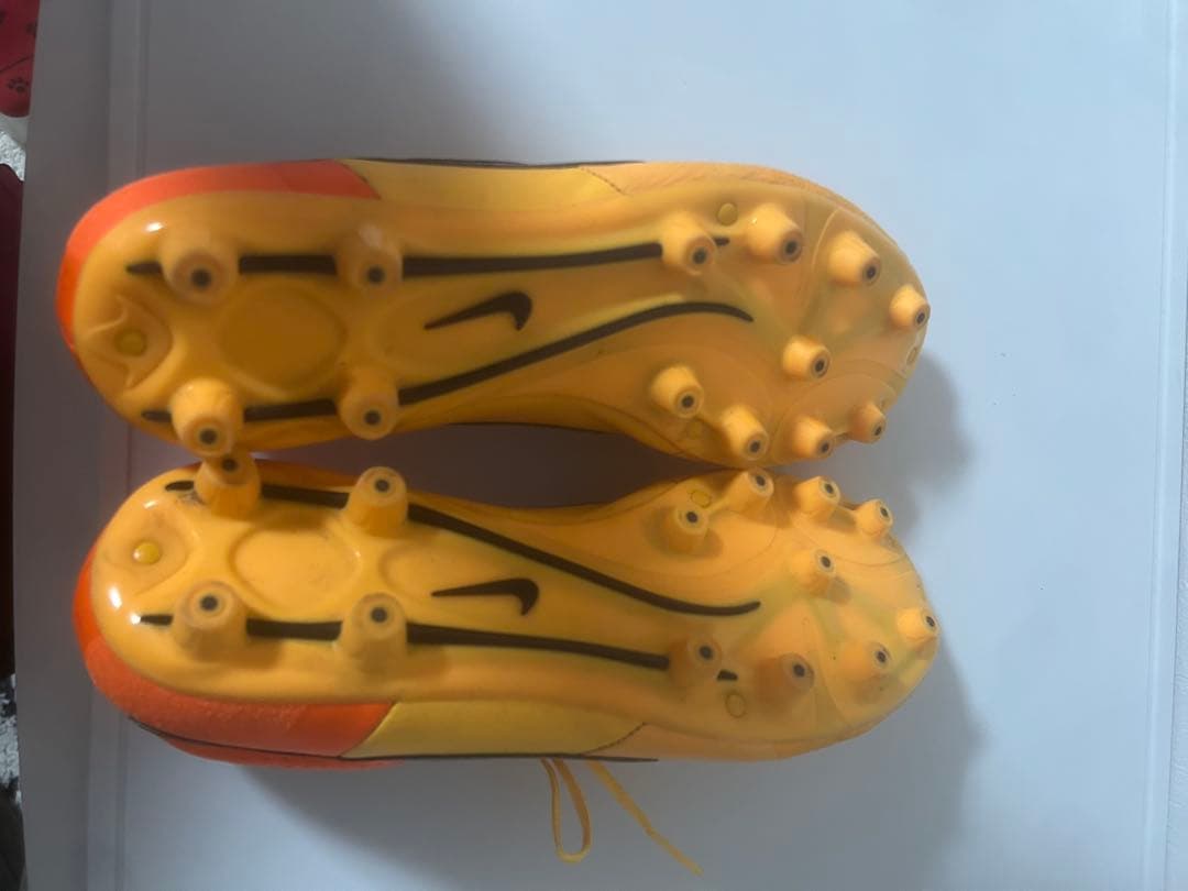 Nikeティエンポ5HG 26cm