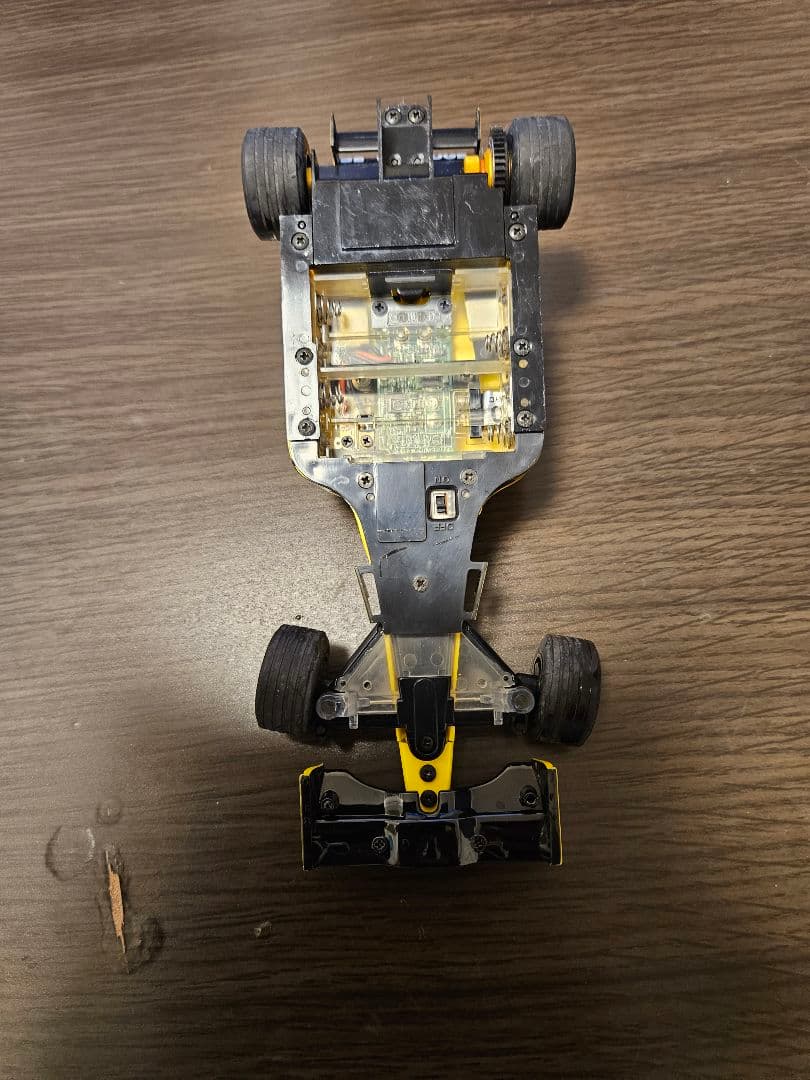 希少 販売終了佐藤琢磨モデル 京商ミニッツF1 シャーシ&ボディセット