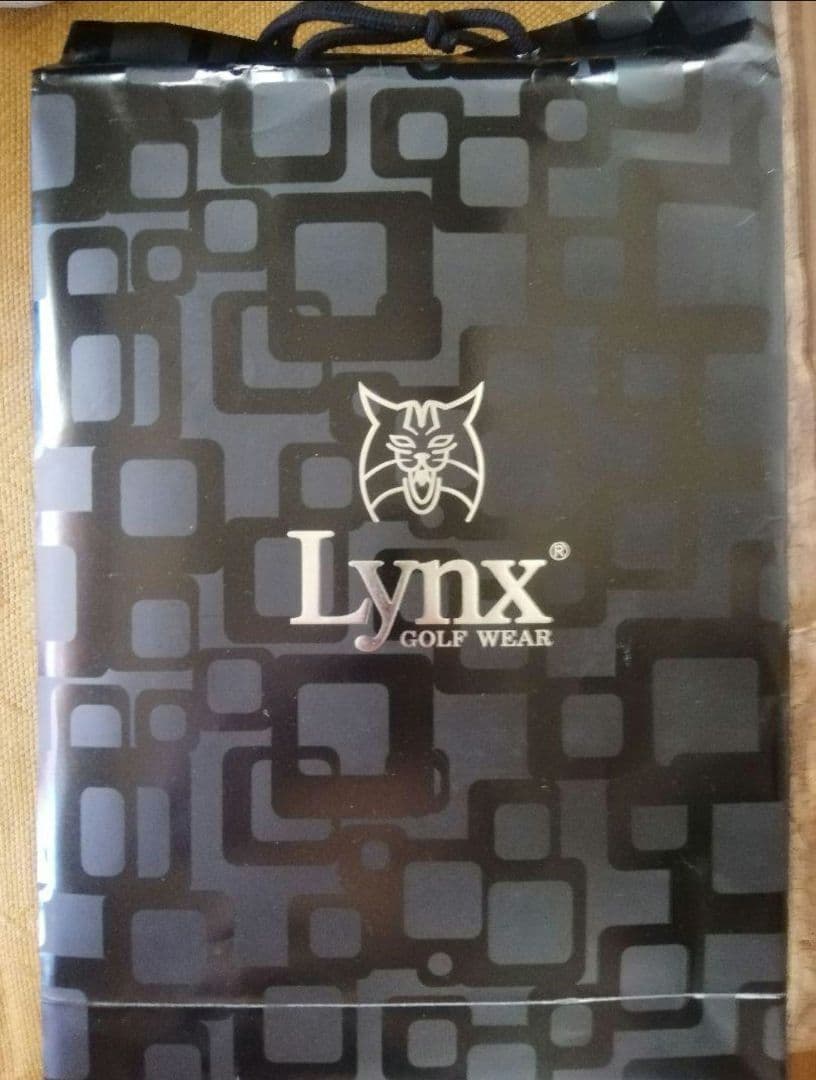 新品未使用LYNX (リンクス)-スポーツウェア、上下　服ファッション超人気商品