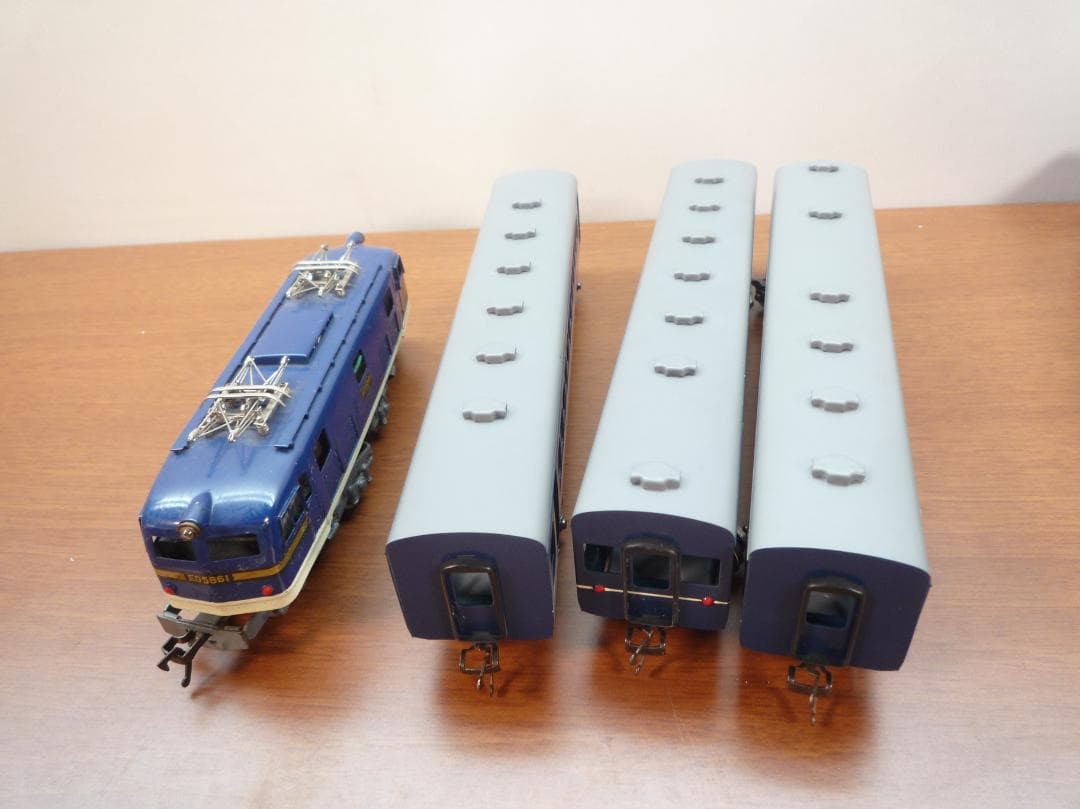 KTM　HOゲージ　鉄道模型　ED5861 電気機関車と客車セット