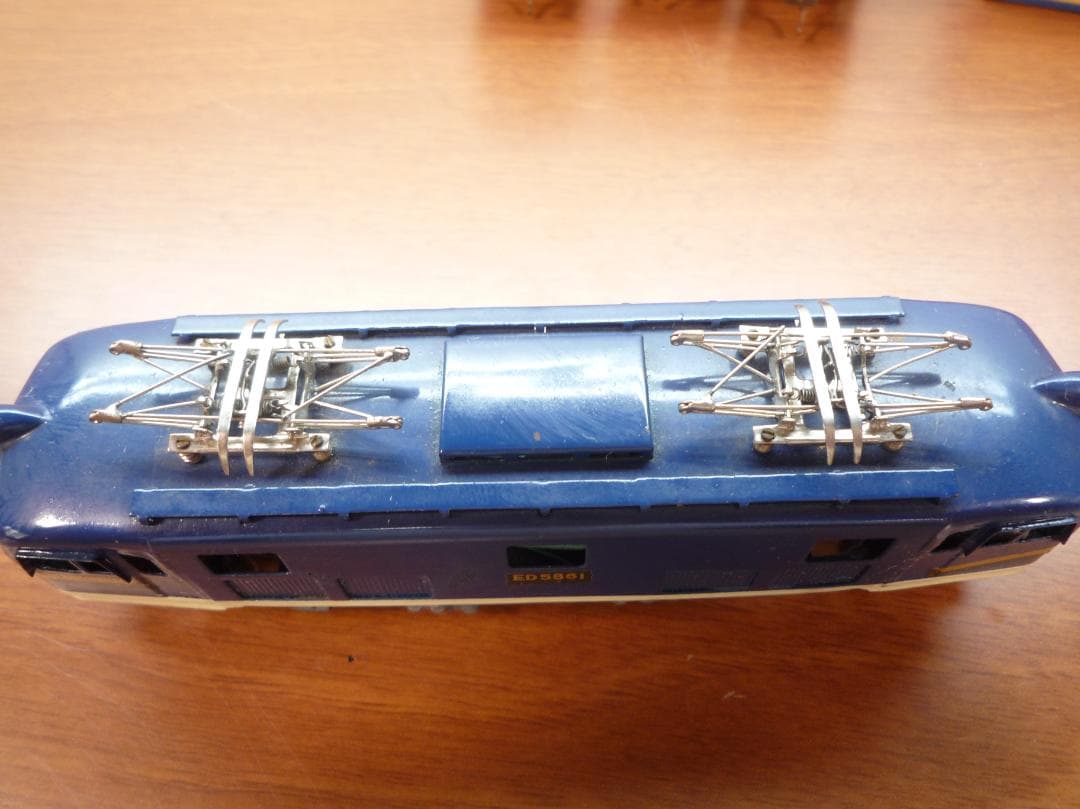 KTM　HOゲージ　鉄道模型　ED5861 電気機関車と客車セット