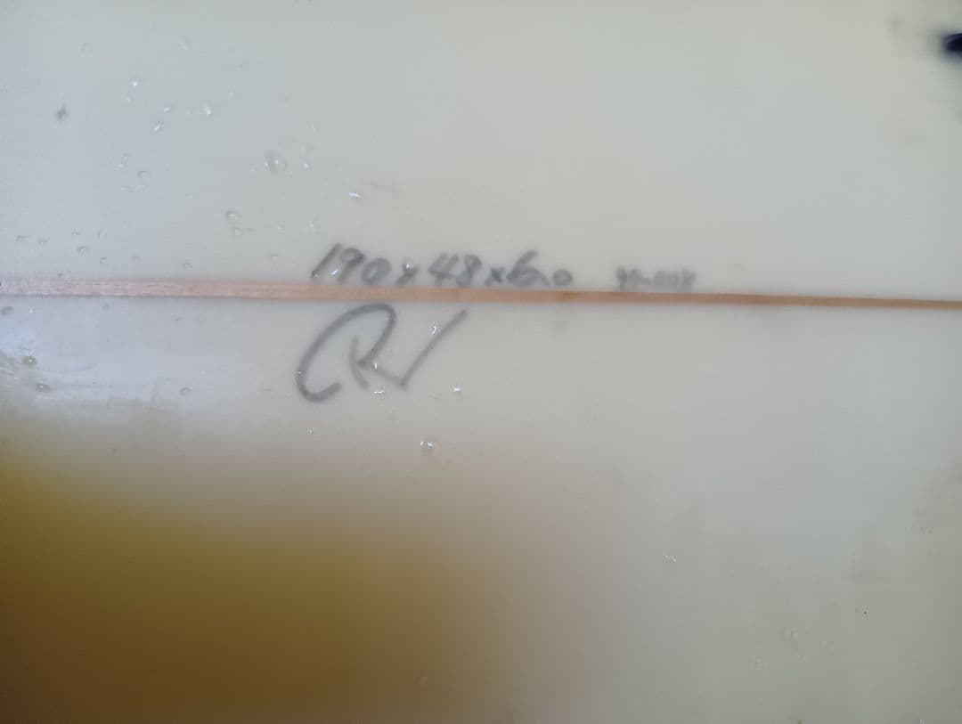 送料込みSOARサーフボード 190cmフィン付き