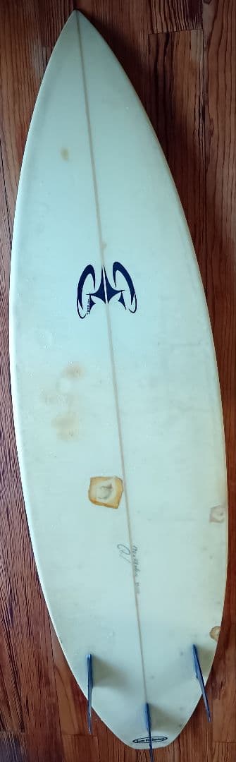 送料込みSOARサーフボード 190cmフィン付き