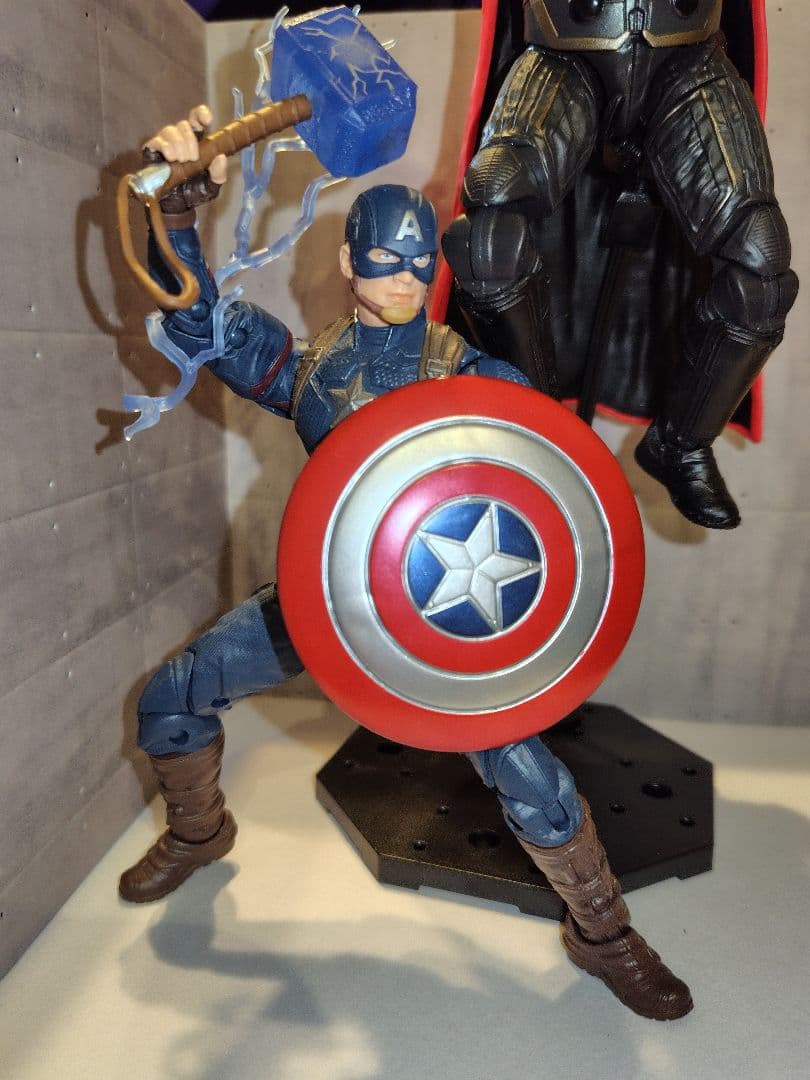 MARVEL LEGENDS　ソー　キャプテン・アメリカ