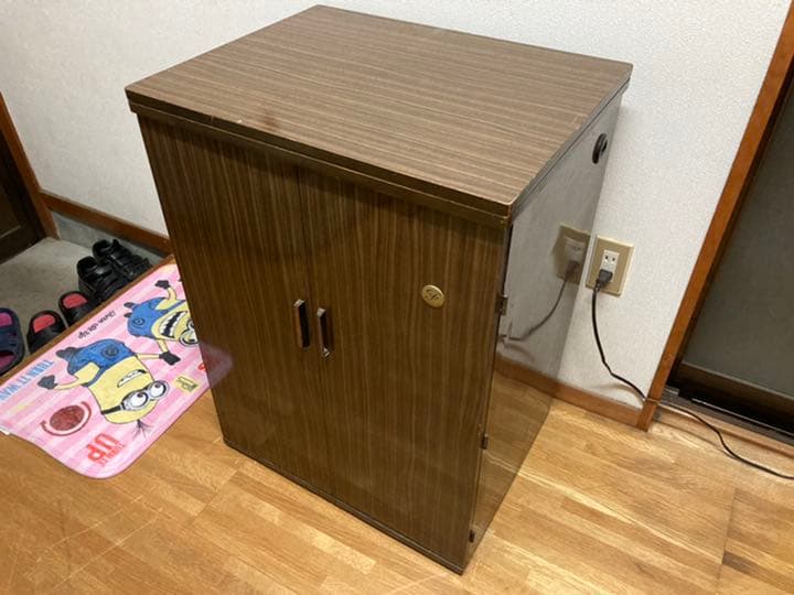 足踏み式　ミシン