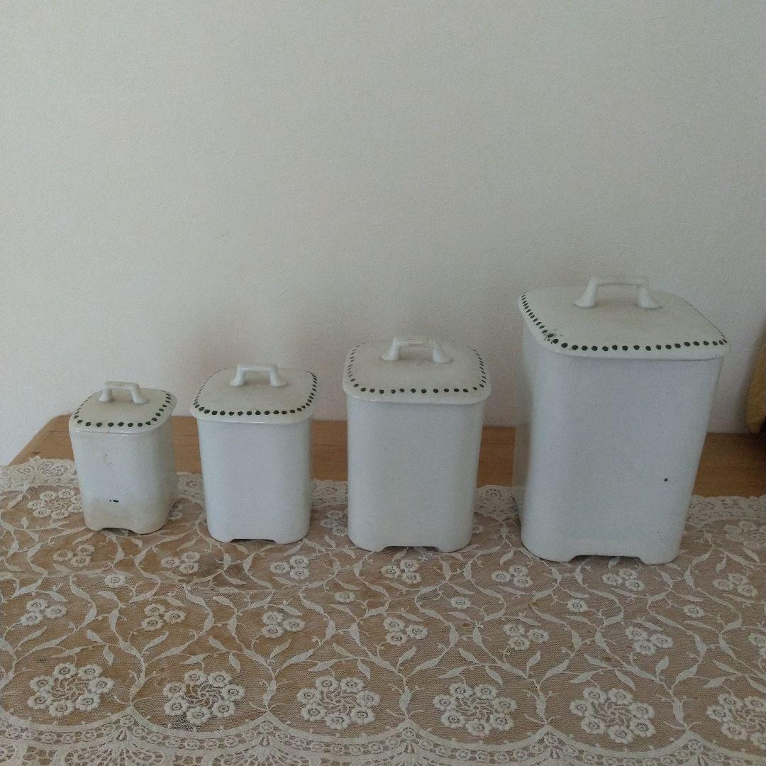 アンティーク陶器入れ物4つセット