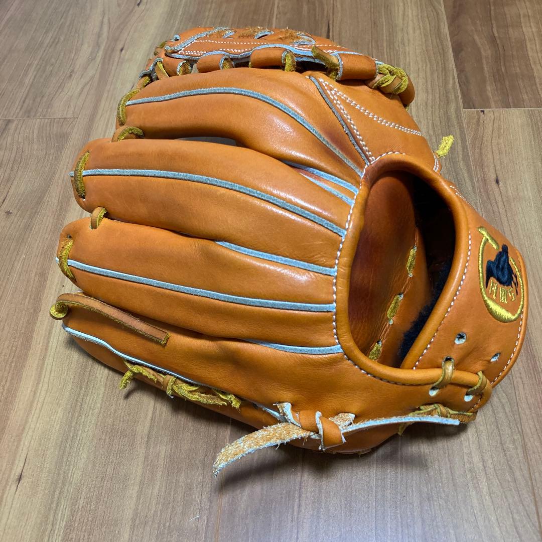 cawsグラブ　アトムズ