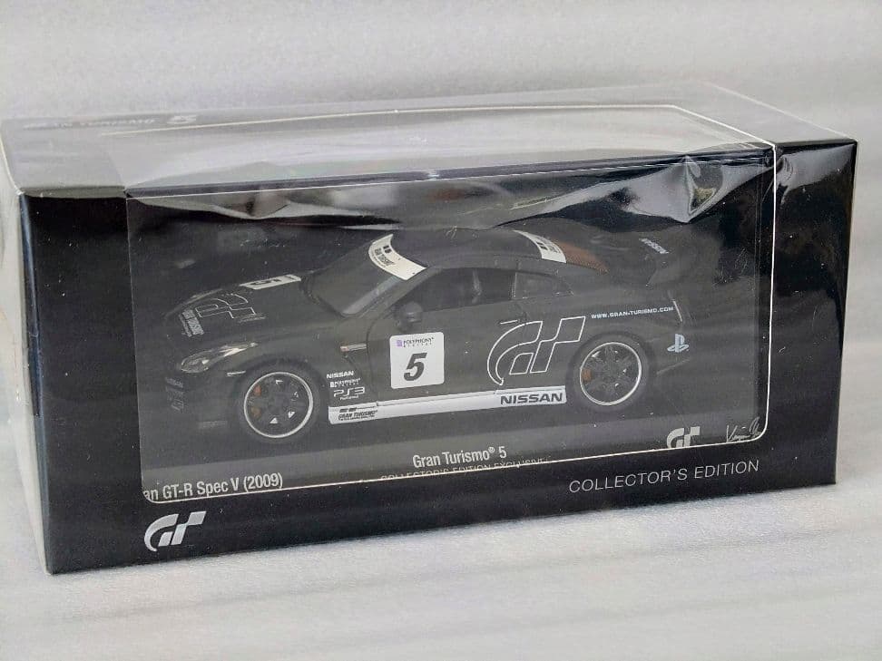 ミニカー R35GT-R GT5 COLLECTOR'S Edition 1/43
