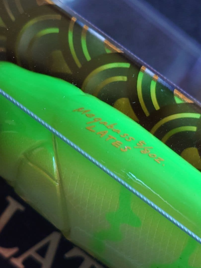 メガバス ラテス 旧型(廃盤) 初回NEW ライムチャートコーチ 新品未開封