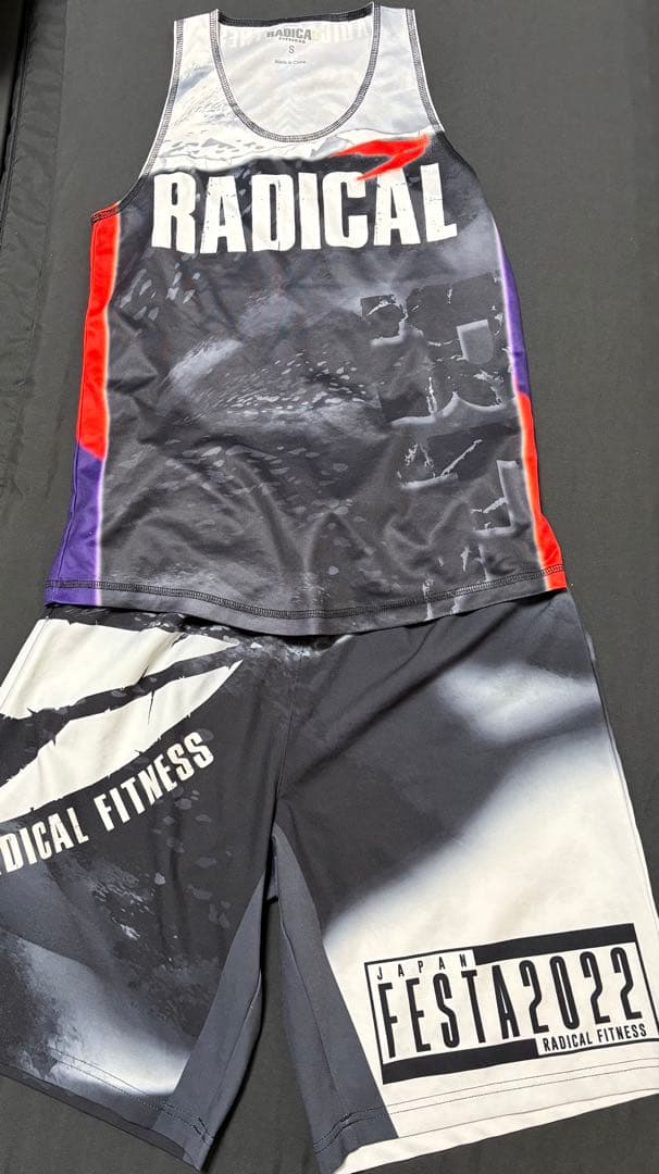 【美品】ラディカルフィットネス　タンクトップ＆ショートパンツ