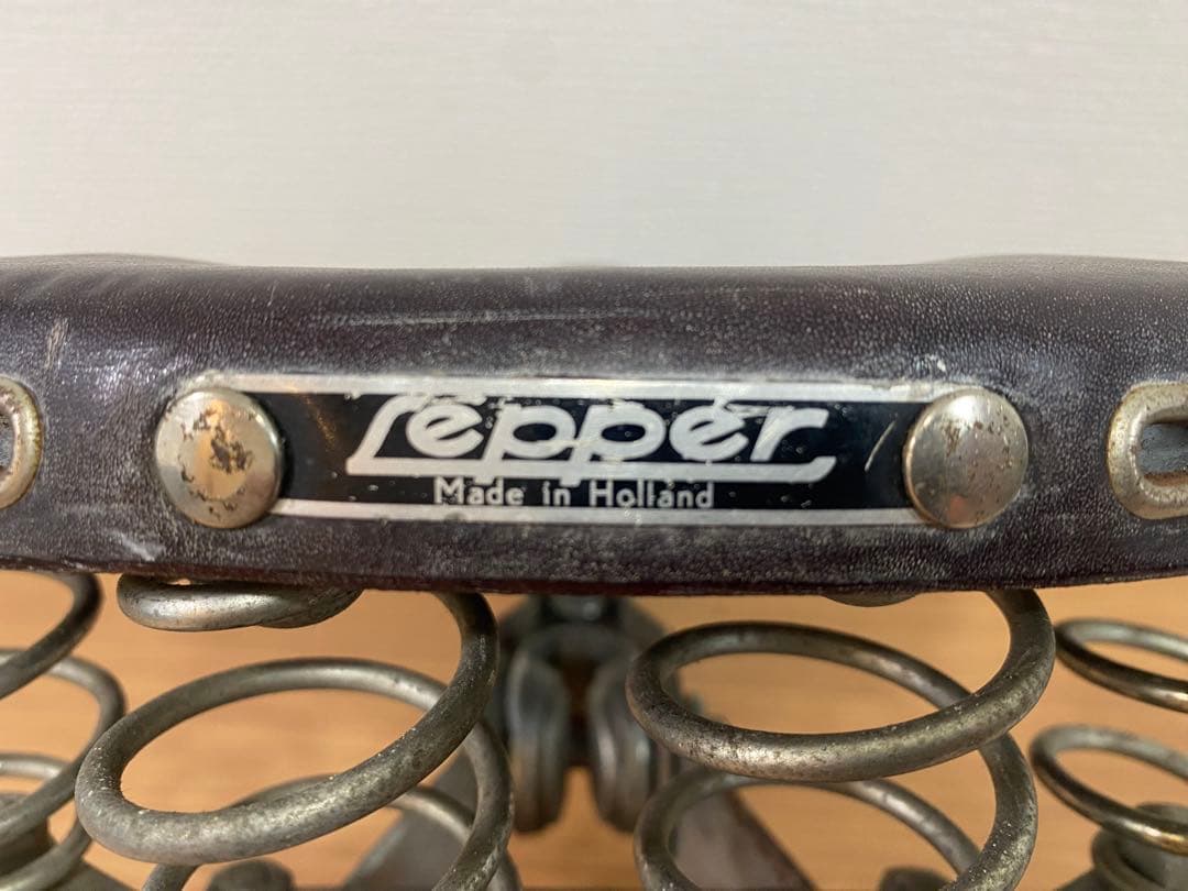 オランダ製　Lepper社　自転車用　ブラウン　レザーサドル