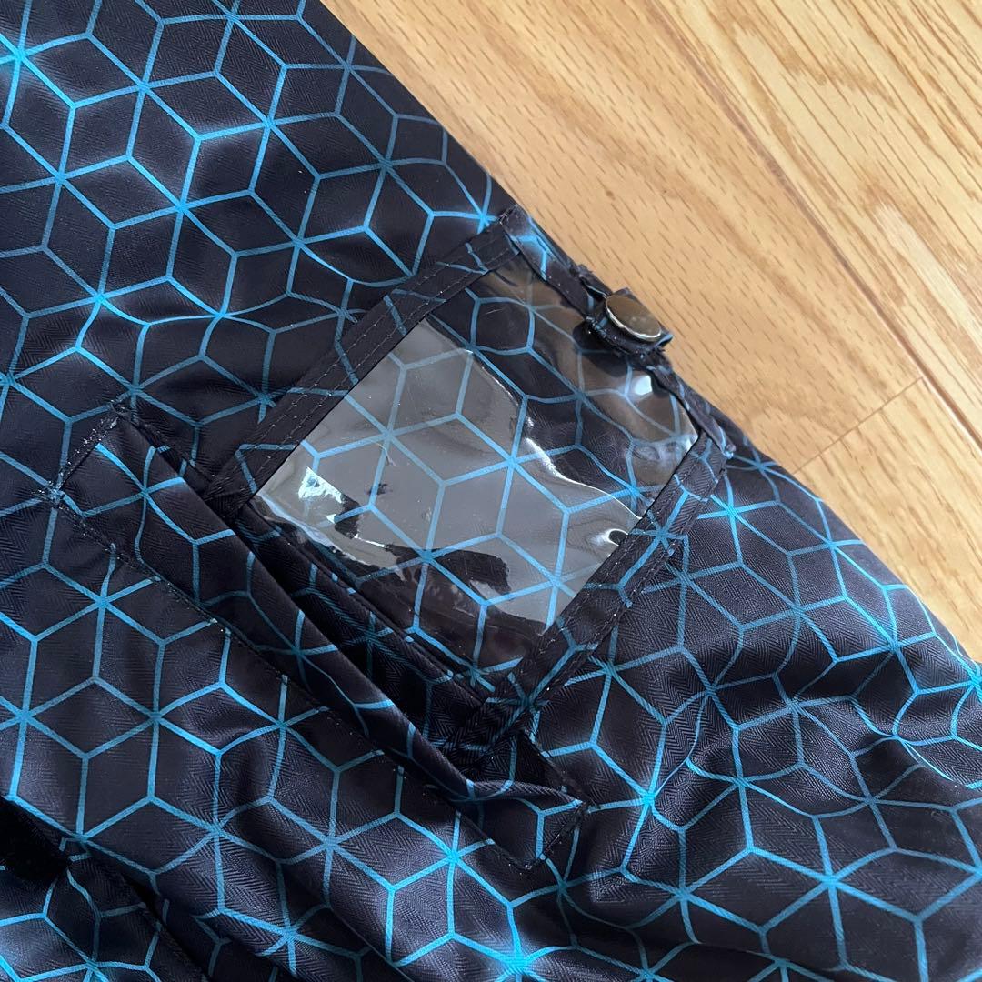 スキーウェア　スノボウェア　黒　上下セット