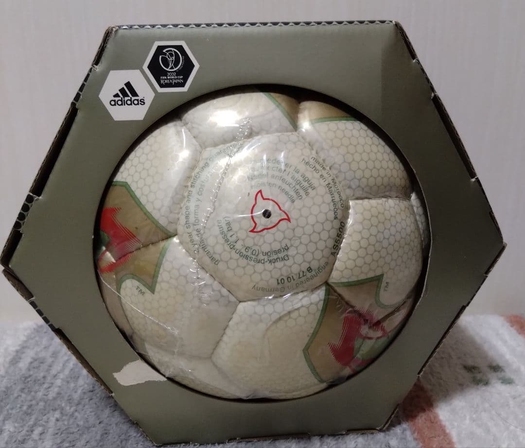 おかか*無言取引　FIFA WORLD CUP 2002 公式試合用ボール