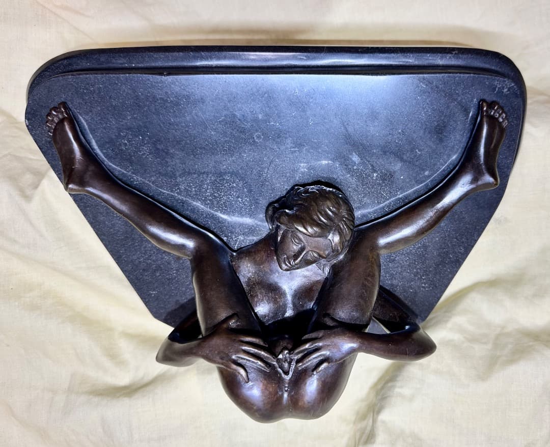 人気ブロンズ像・Nino Oliviono名作「セクシー裸婦」大理石台座