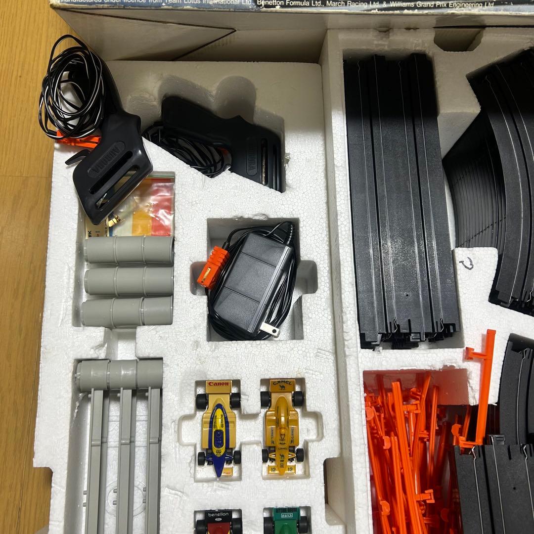 AFX HOスケールレーシング 4車輪鈴鹿サーキットセット F-1 XS-106