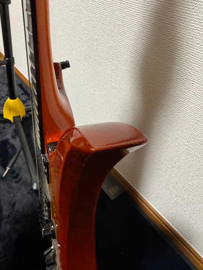 B.C. Rich モッキンバードst スルーネック