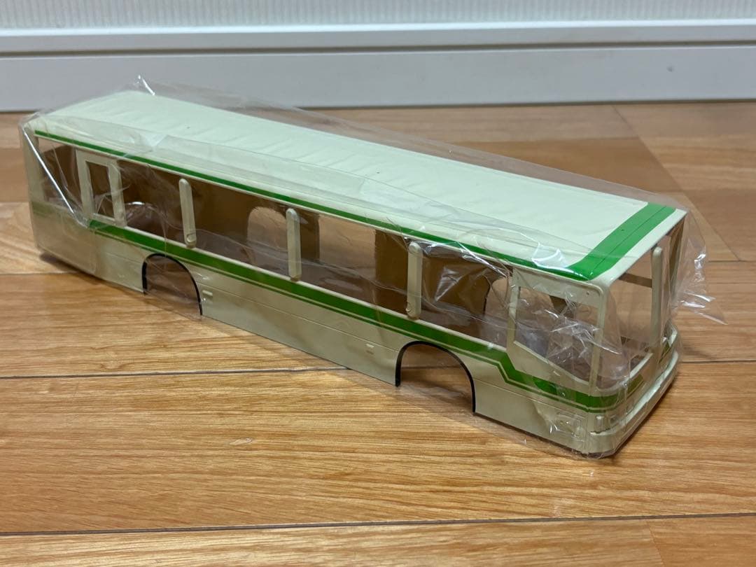 アオシマ 1/32 大阪市営バス 路線バス 三菱ふそうエアロスター ボディ塗装済