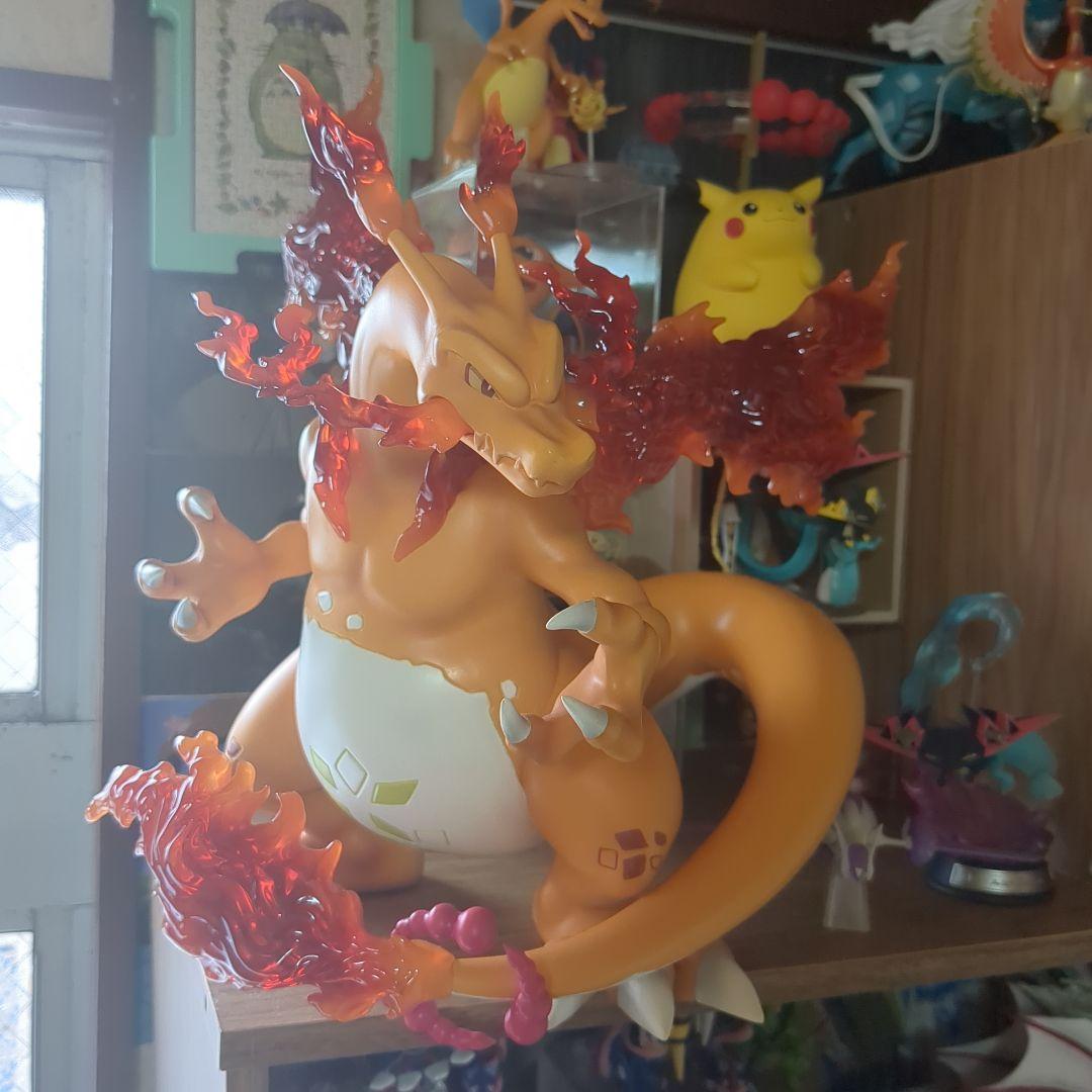 ポケモンフィギュア　巨大マックスリザードン