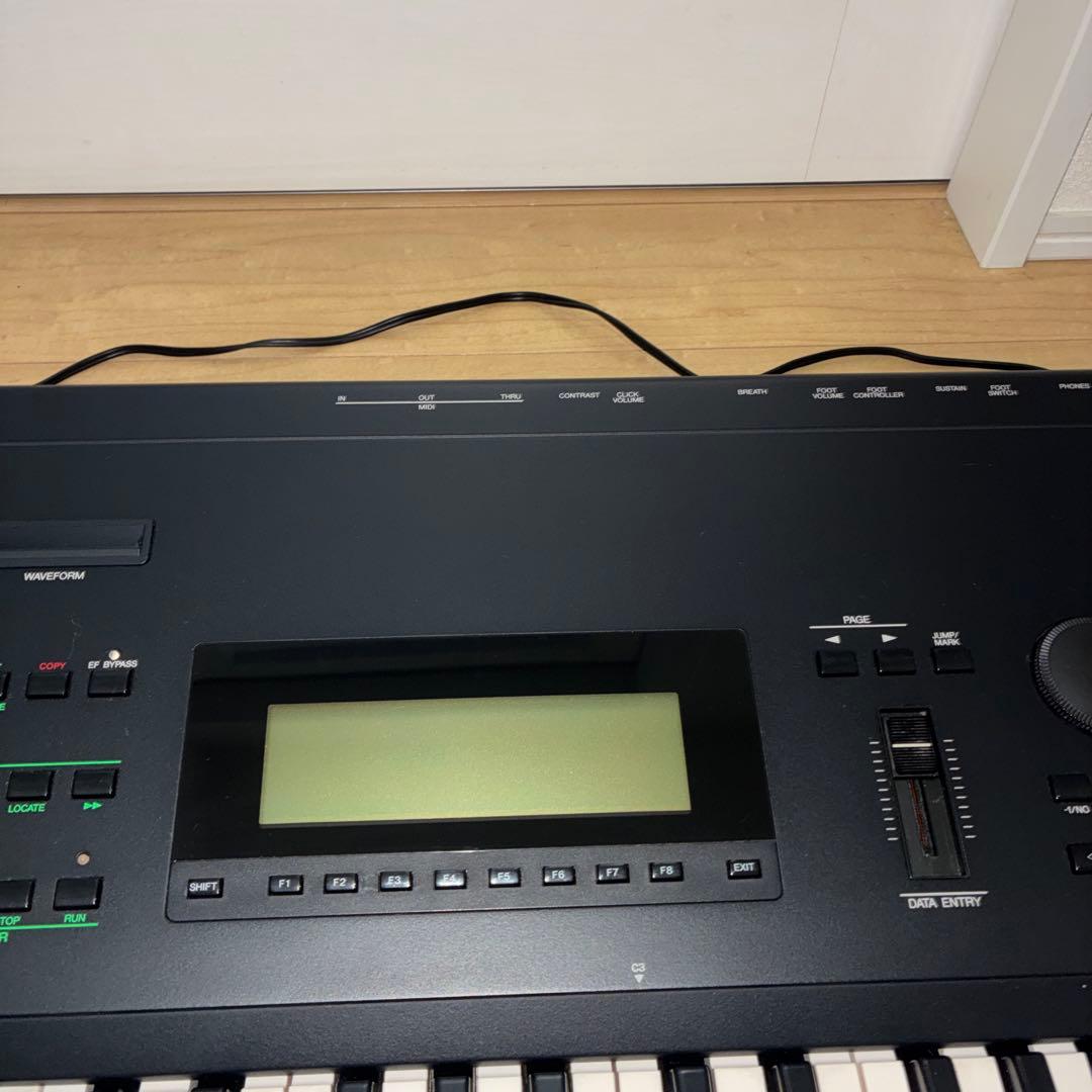 動作品　YAMAHA SY77 シンセサイザー　名機