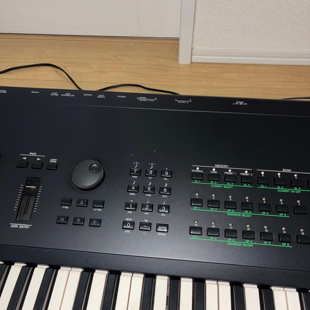 動作品　YAMAHA SY77 シンセサイザー　名機