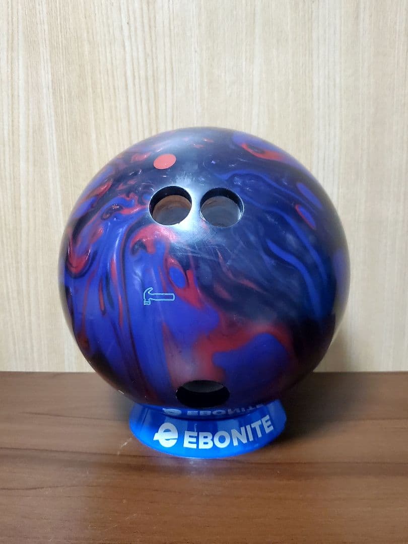 【美品】ブラックウィドー　ナイトメア【15P】ボウリングボール