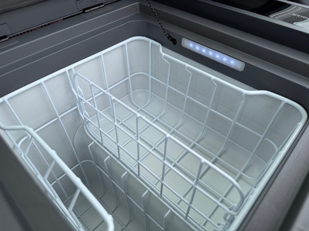 2気室 Anker EverFrost Powered Cooler 50