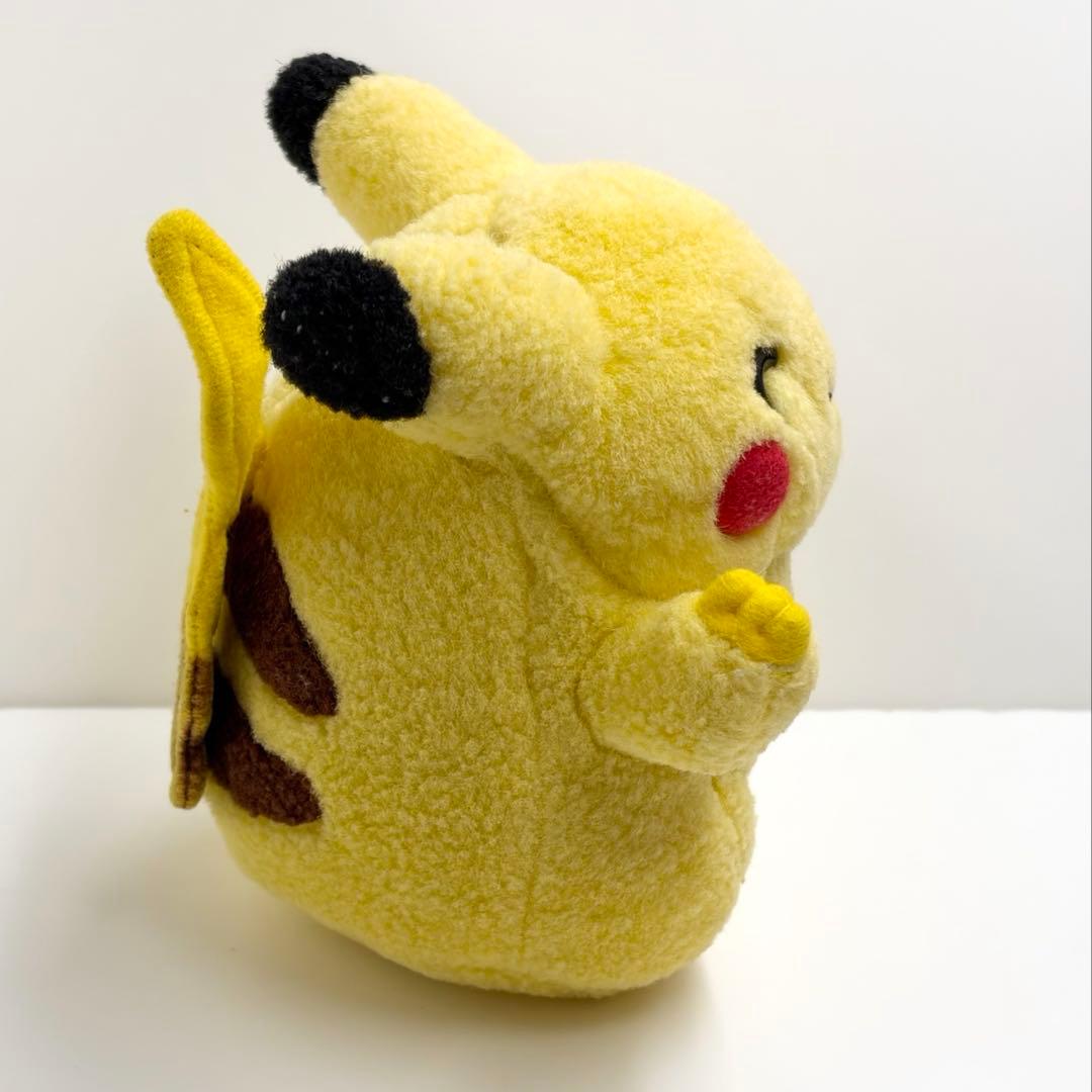 ポケモン　ばんざいピカチュウ ぬいぐるみ TOMY　レトロ　Pokemon レア