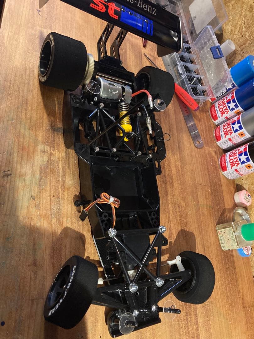 タミヤ　Cカー メルセデスベンツC11 ブリリアントシルバーマグノナイトステージ