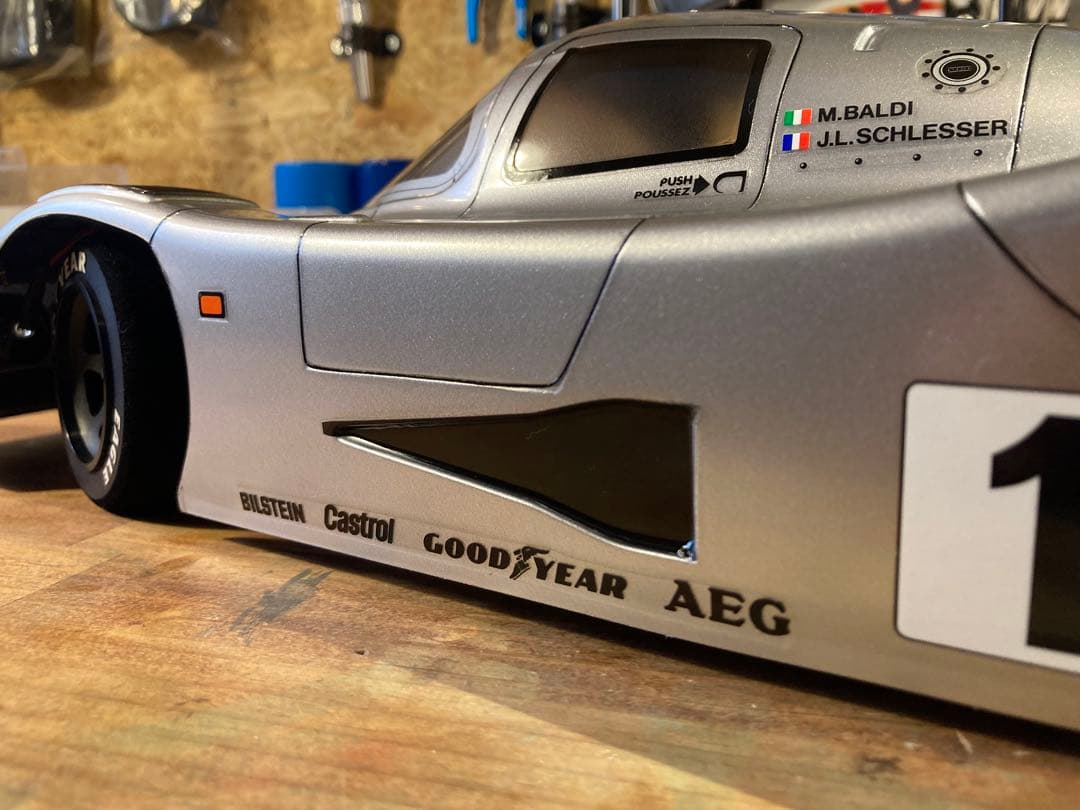 タミヤ　Cカー メルセデスベンツC11 ブリリアントシルバーマグノナイトステージ