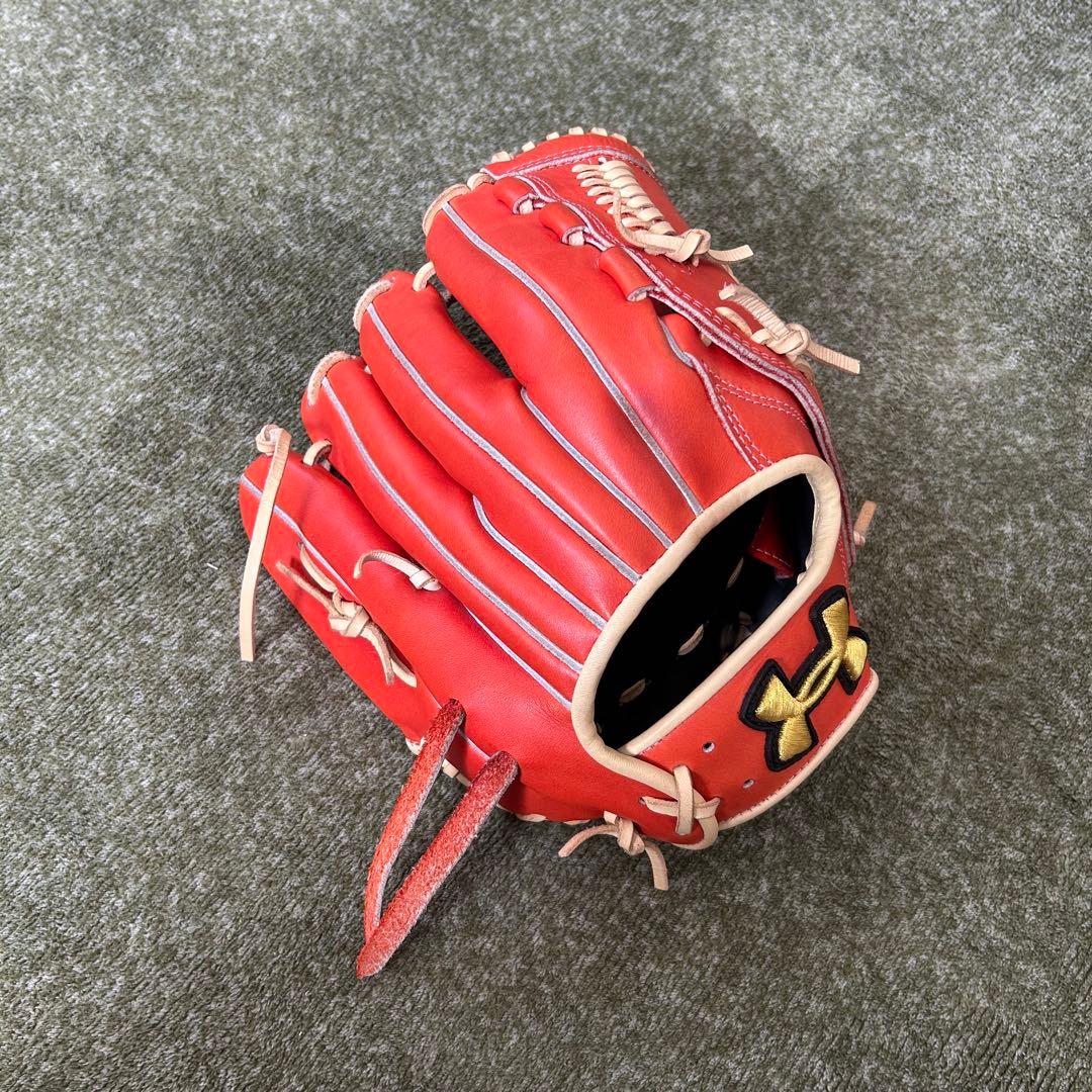 超レア 軟式オーダー アンダーアーマー 投手用