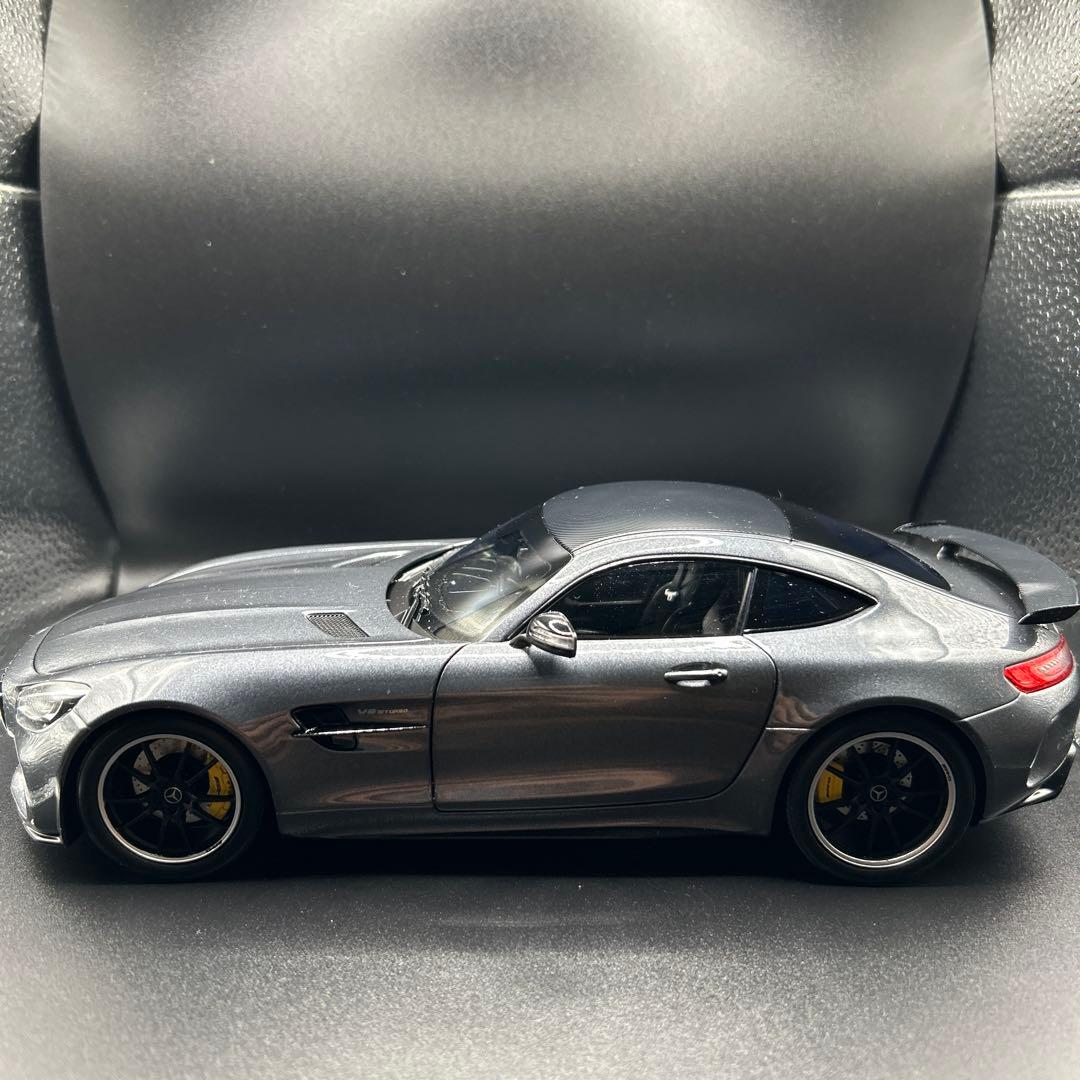 メルセデス・ベンツ AMG GT Rミニカー 1/18