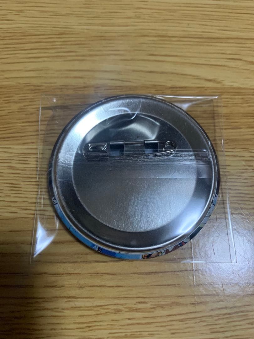 【最終値下げ】ワンピース ロー 20th Anniversary 缶バッジ