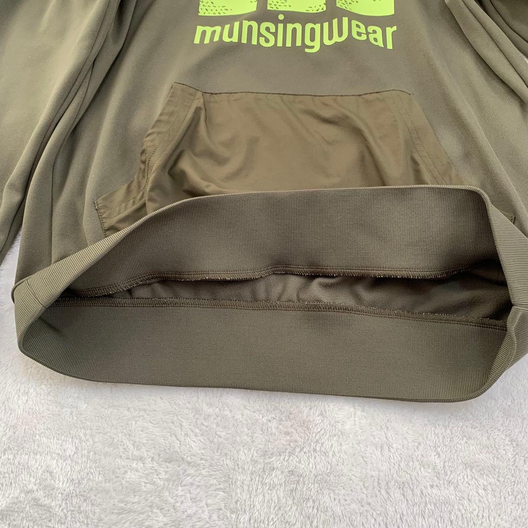 munsingwear パーカー ジッパーポケット ペンギン刺繍付き Mサイズ