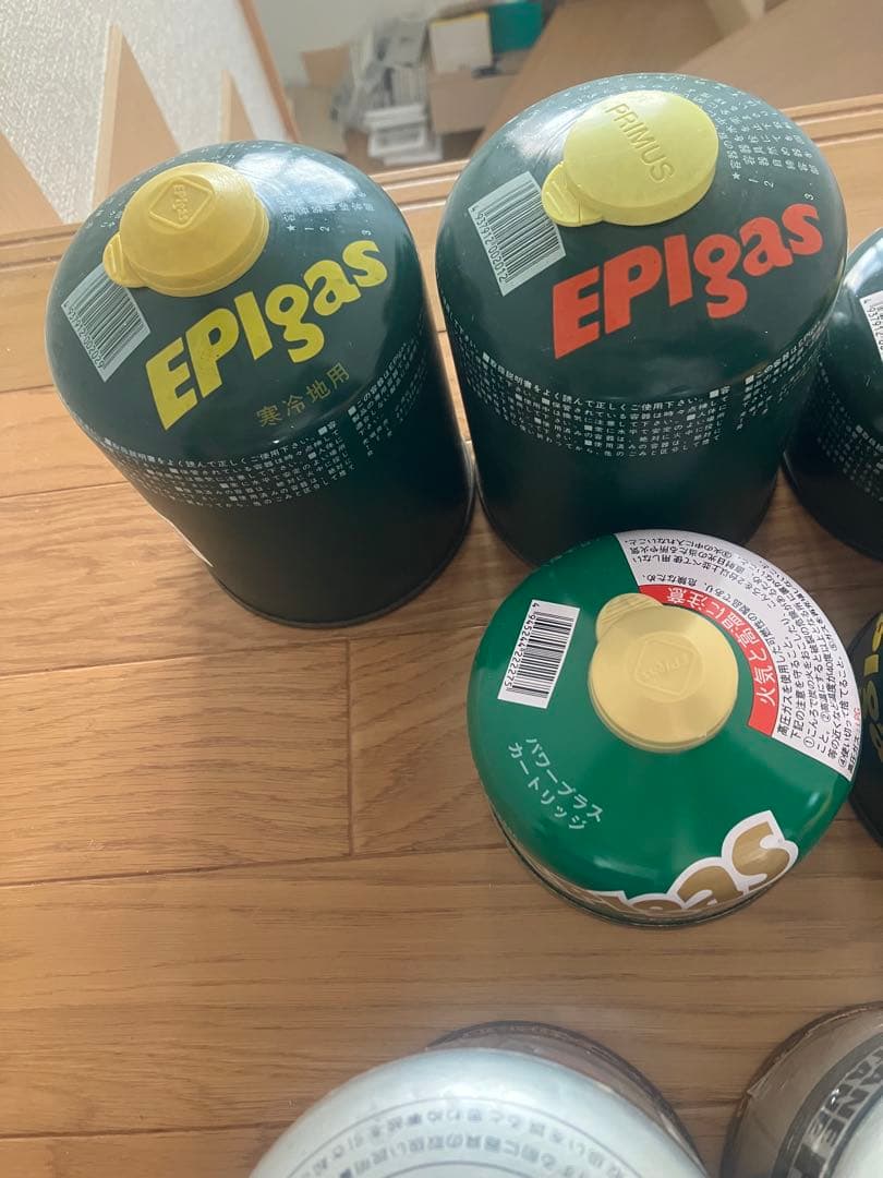 キャンピングガス缶　26缶　未使用など様々