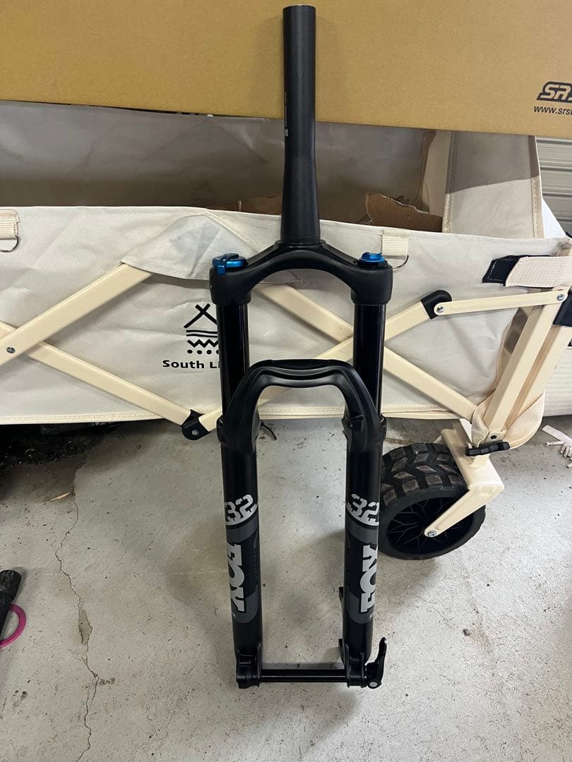 シバさん専用FOX 32Rhythm 120mm 110ブースト