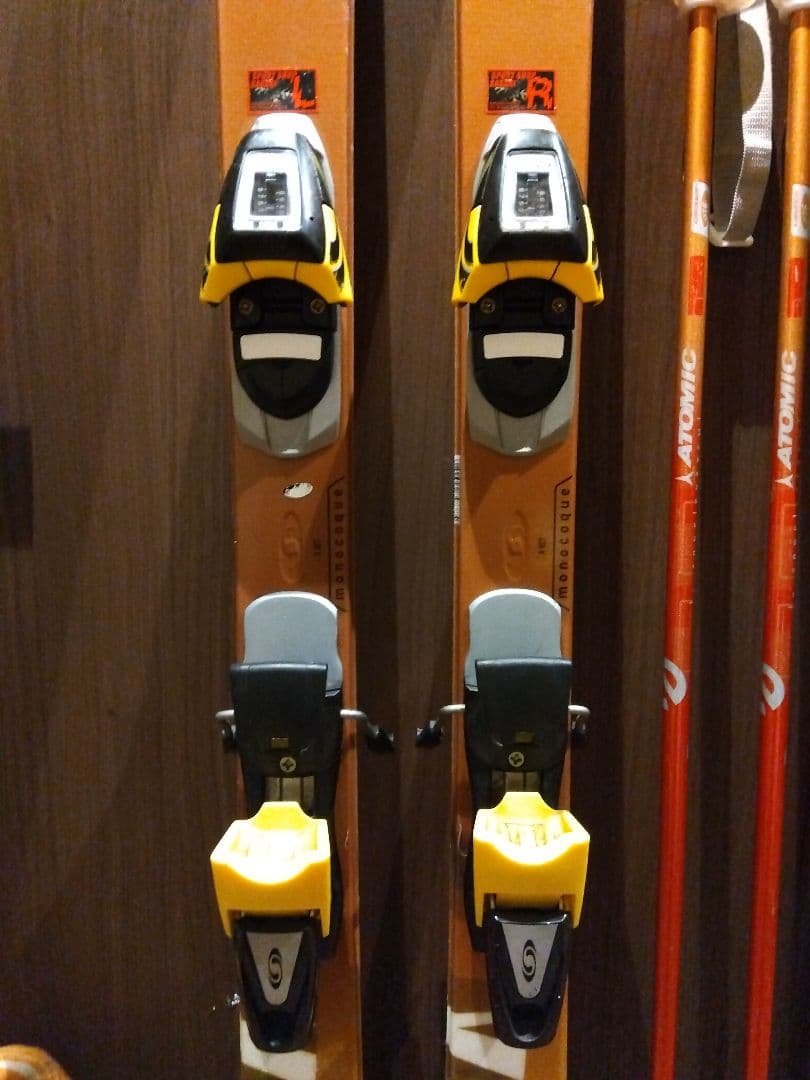 高級【ハイエンド】 SALOMON 男女兼用 スキーセット メンテ・WAX済み✔