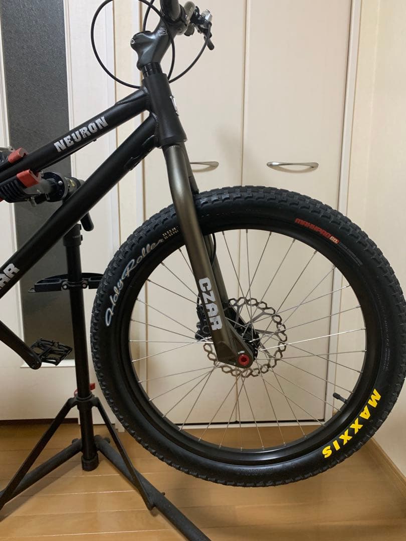 CZAR NEURON マウンテンバイク 24インチ