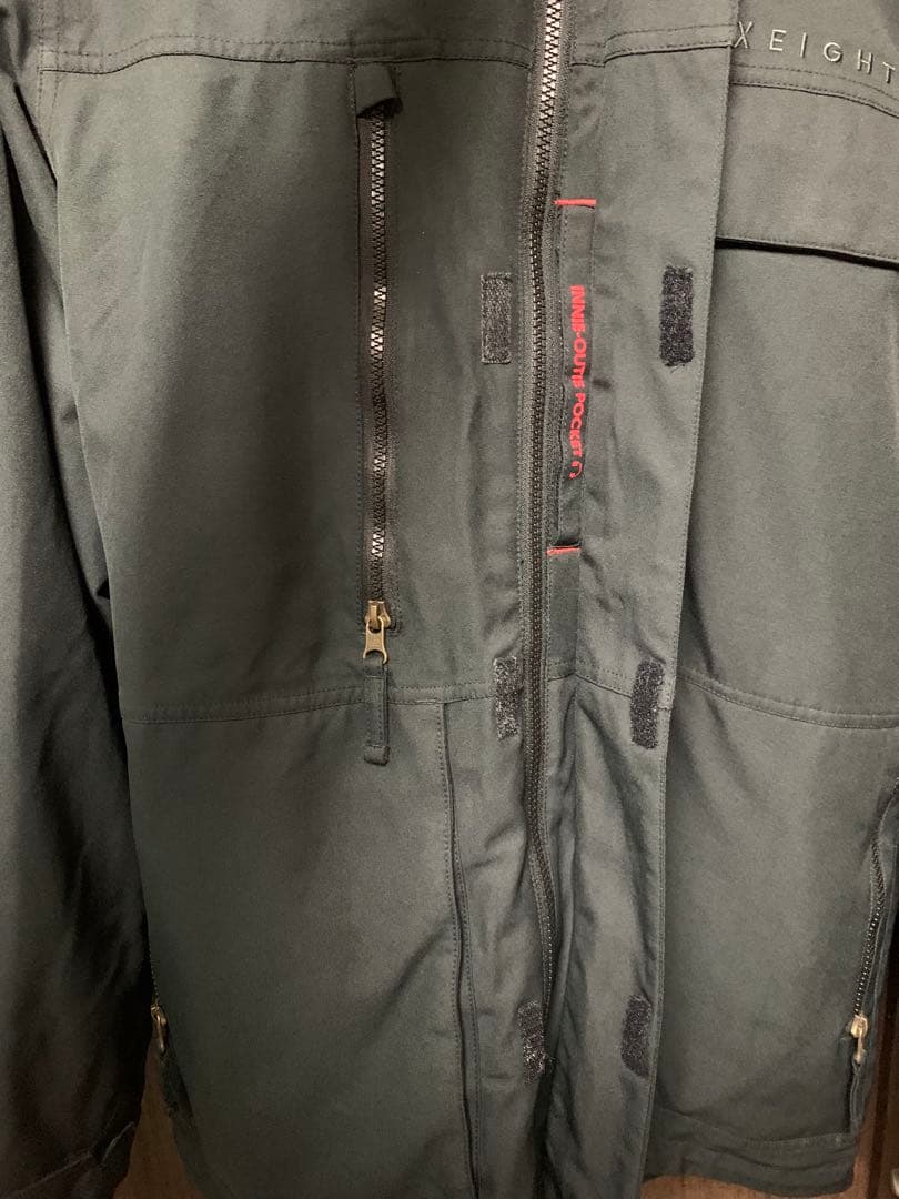 美品　686☆sixeightsix☆スノボーウェアMen's M