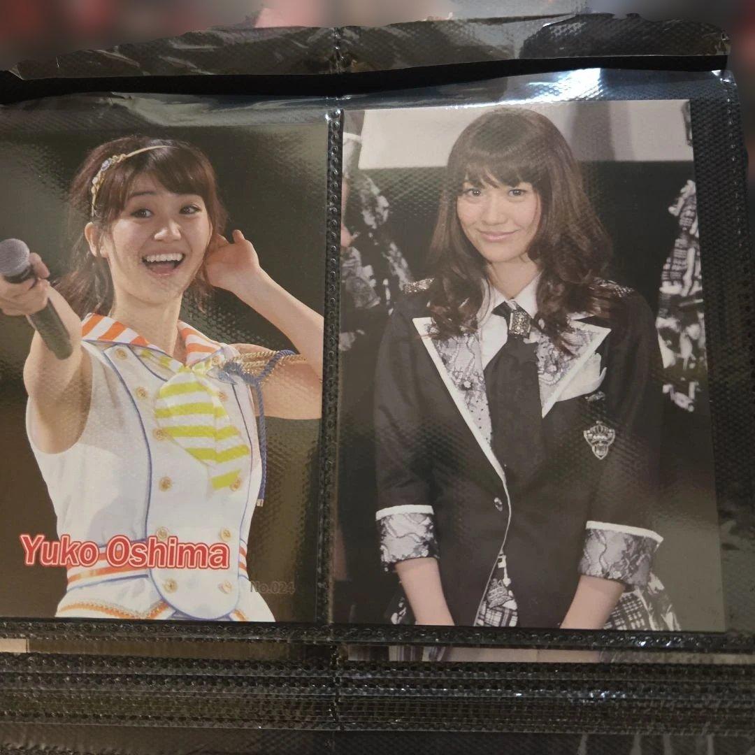 ✨️AKBアルバム集合写真100枚セットとシール付きと写真カード付きとグッズ付き