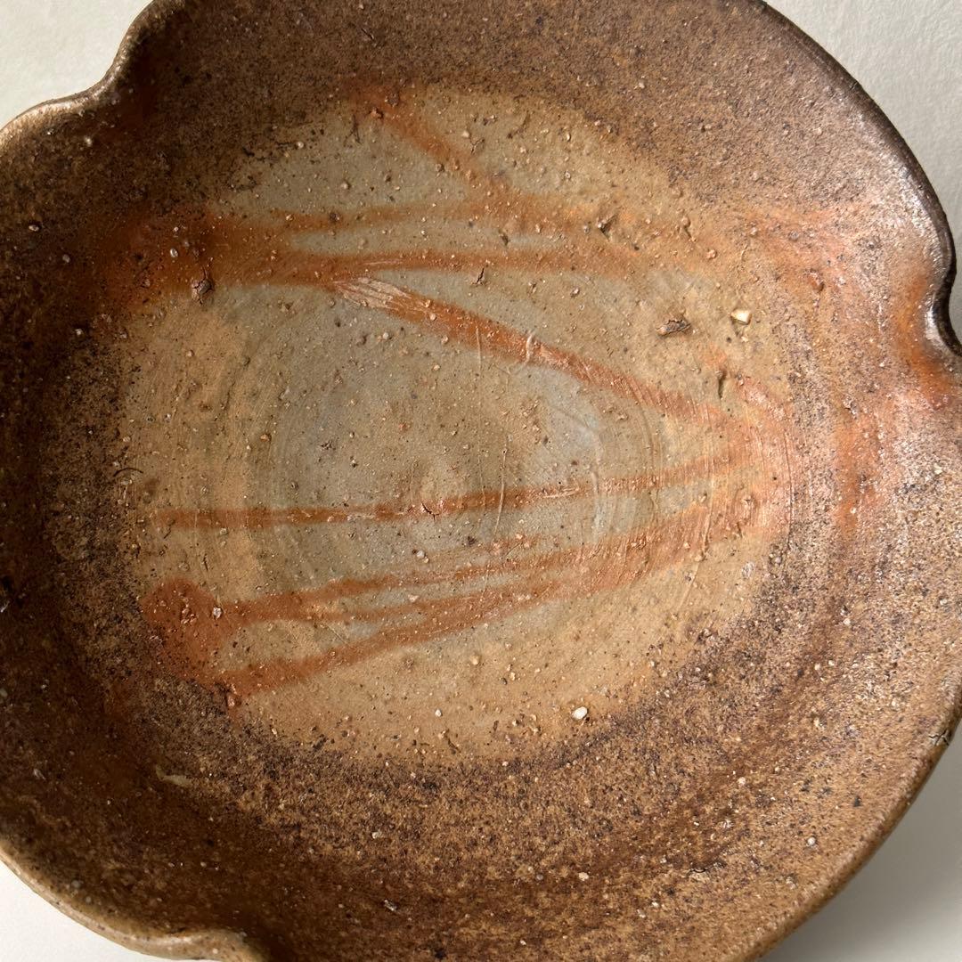 金重まこと 備前 花型 緋襷 皿