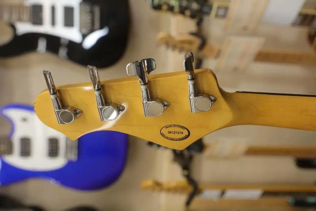 【9034】 Line6 Variax Bass 700 バリアックス ベース