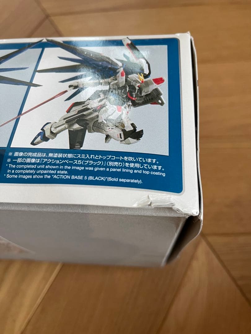 RG フリーダム 上海ガンダムベース限定HGデスティニー HGレジェンドガンダム