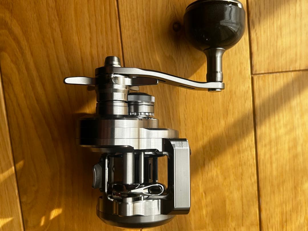 超美品　シマノ　25オシアコンクエストCT 200HG