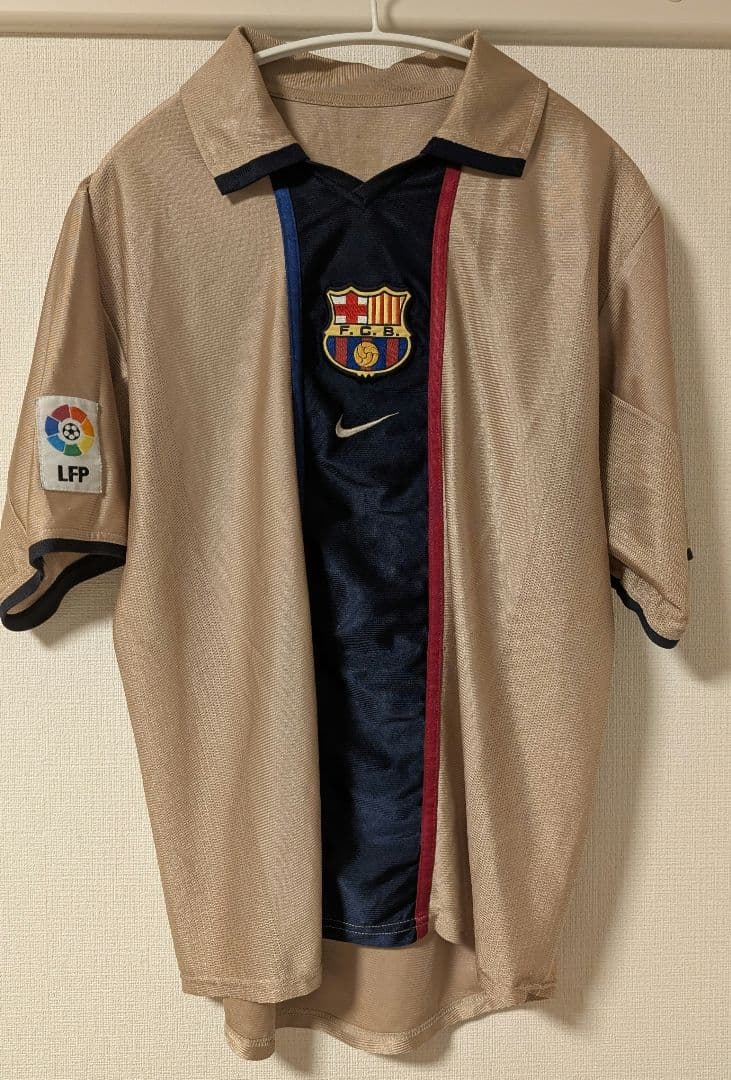 01-02 バルセロナ アウェイユニフォーム