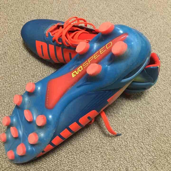 美品   Puma エヴォスピード  25.5cmね