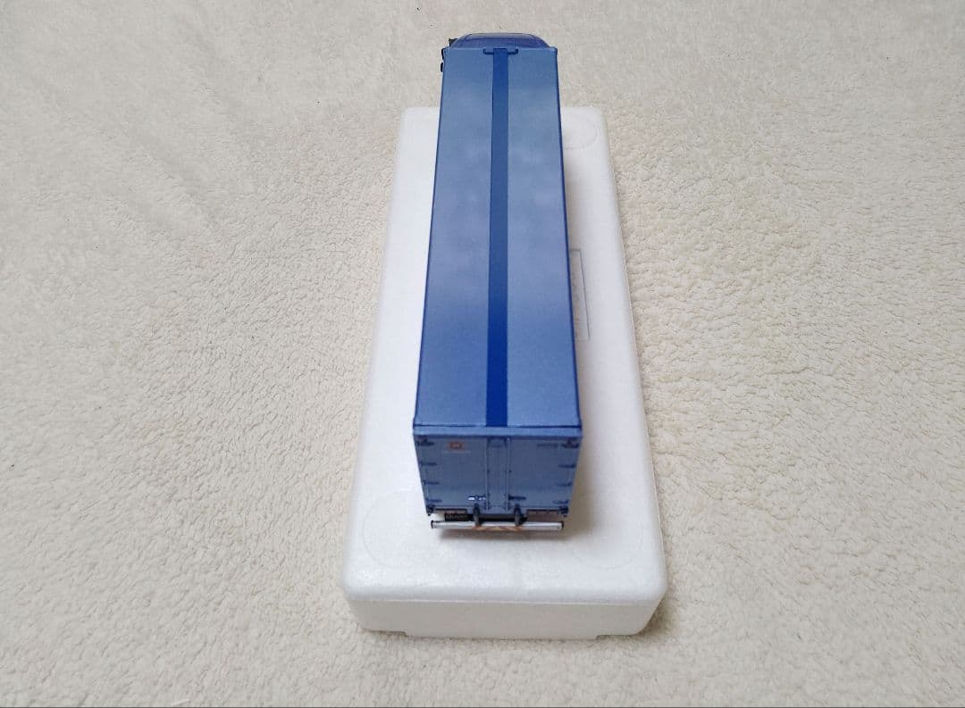 UDトラックス特注 1/43 クオン CD5ZA トラクターヘッド