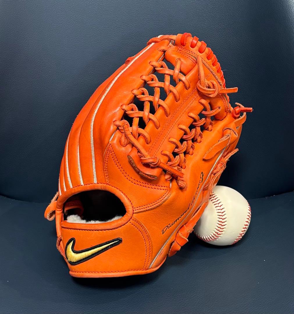 【匿名配送】入手困難ナイキ　硬式内野　状態極上